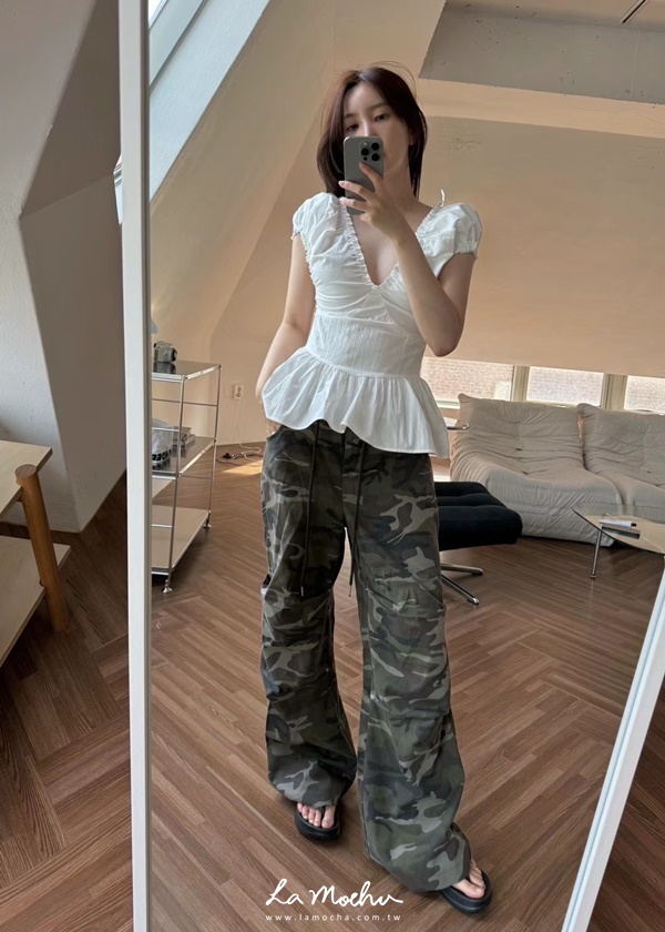 澎袖深V領澎下擺性感上衣